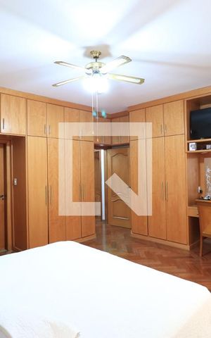 Casa à venda com 650m², 4 quartos e 5 vagasSuíte 2