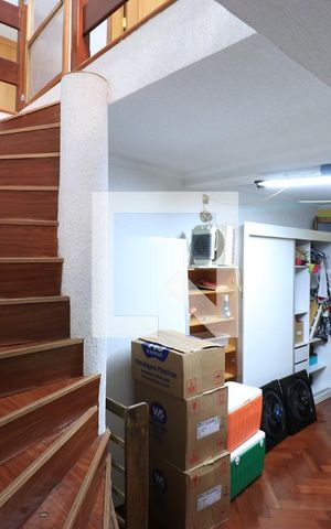 Casa à venda com 650m², 4 quartos e 5 vagasAdega Suite 1