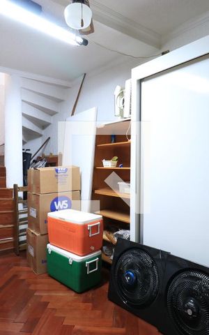 Casa à venda com 650m², 4 quartos e 5 vagasAdega Suite 1