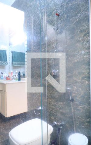 Casa à venda com 650m², 4 quartos e 5 vagasBanheiro da Suíte 1