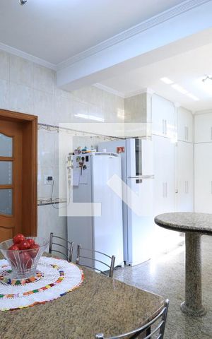 Casa à venda com 650m², 4 quartos e 5 vagasCozinha