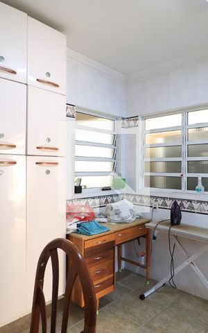 Casa à venda com 650m², 4 quartos e 5 vagasÁrea de Serviço