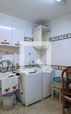 Casa à venda com 650m², 4 quartos e 5 vagasÁrea de Serviço