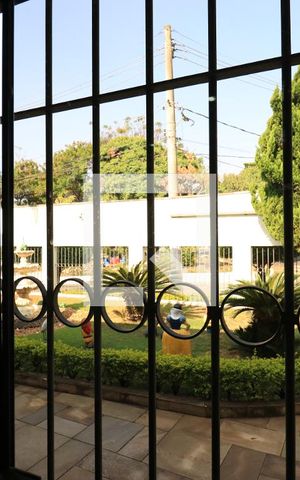 Casa à venda com 650m², 4 quartos e 5 vagasVista da Sala