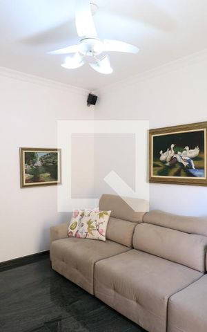 Casa à venda com 650m², 4 quartos e 5 vagasQuarto 3