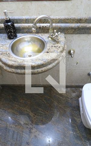 Casa à venda com 650m², 4 quartos e 5 vagasLavabo
