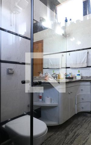 Casa à venda com 650m², 4 quartos e 5 vagasBanheiro 3
