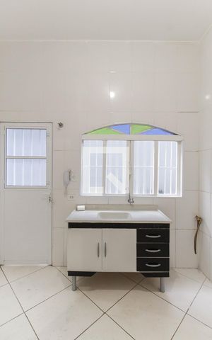 Apartamento para alugar com 30m², 1 quarto e sem vaga Apartamento para alugar com 30m², 1 quarto e sem vagaCozinha