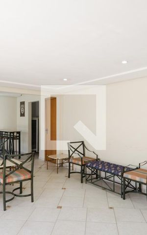 Apartamento à venda com 188m², 4 quartos e 3 vagas Apartamento à venda com 188m², 4 quartos e 3 vagasÁrea comum - Salão de festas