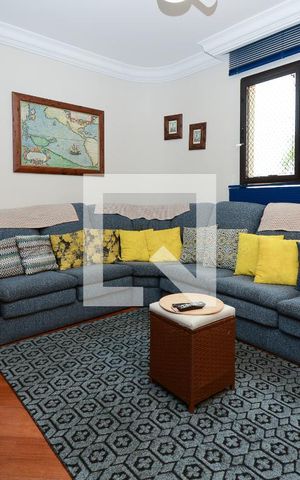 Apartamento à venda com 188m², 4 quartos e 3 vagas Apartamento à venda com 188m², 4 quartos e 3 vagasSala 2