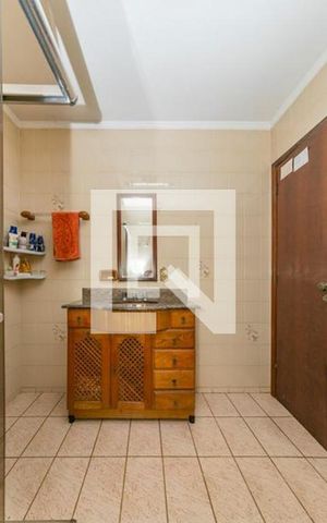 Casa à venda com 384m², 5 quartos e 4 vagas