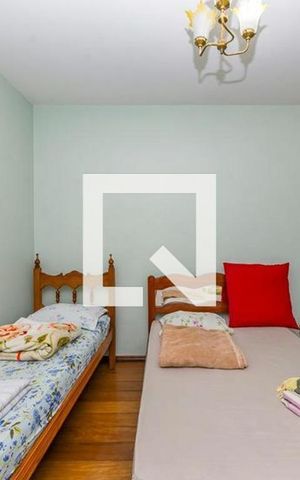 Casa à venda com 384m², 5 quartos e 4 vagas