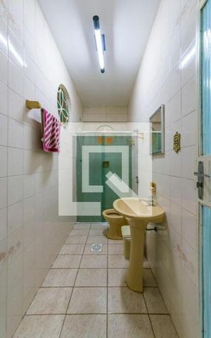 Casa à venda com 384m², 5 quartos e 4 vagas