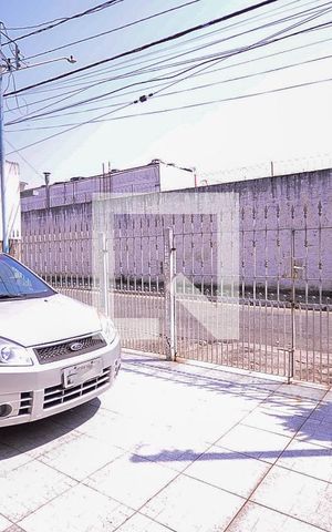 Casa à venda com 190m², 3 quartos e 3 vagas Casa à venda com 190m², 3 quartos e 3 vagasGaragem