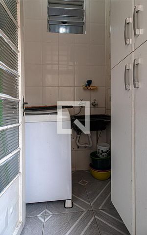 Casa à venda com 169m², 4 quartos e 3 vagas Casa à venda com 169m², 4 quartos e 3 vagasárea de serviço