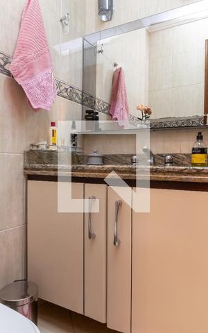 Apartamento à venda com 156m², 4 quartos e 3 vagasBanheiro Quarto 