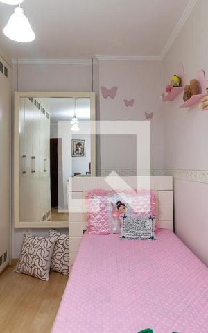 Apartamento à venda com 156m², 4 quartos e 3 vagasQuarto 2