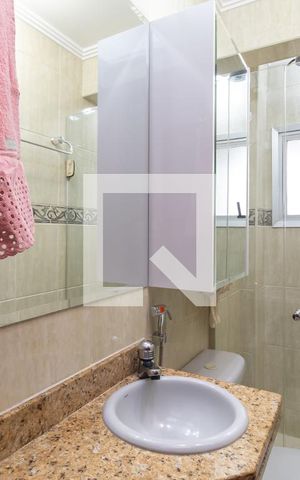 Apartamento à venda com 156m², 4 quartos e 3 vagas Piso superior Banheiro 