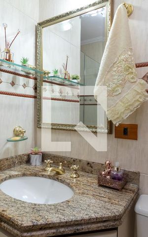 Apartamento à venda com 156m², 4 quartos e 3 vagasBanheiro 