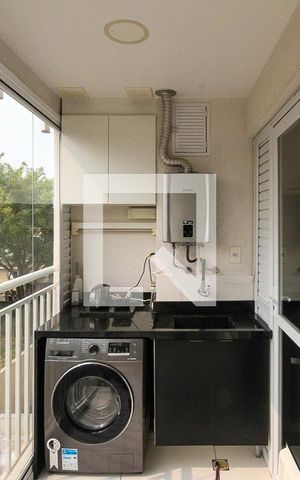 Apartamento à venda com 44m², 2 quartos e sem vaga Apartamento à venda com 44m², 2 quartos e sem vagaVaranda