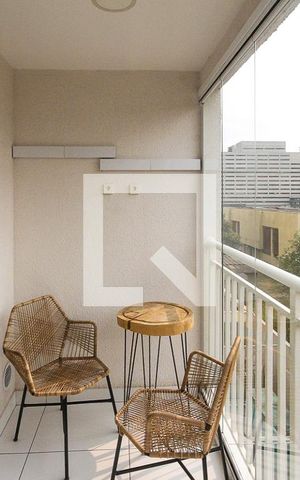 Apartamento à venda com 44m², 2 quartos e sem vaga Apartamento à venda com 44m², 2 quartos e sem vagaVaranda