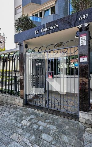 Apartamento à venda com 142m², 3 quartos e 3 vagasFachada