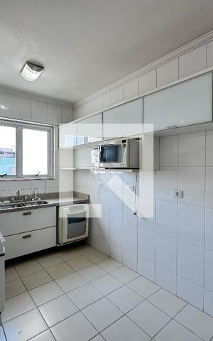 Apartamento à venda com 142m², 3 quartos e 3 vagasCozinha