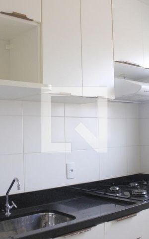Apartamento para alugar com 40m², 2 quartos e 1 vagaCozinha com área de serviço