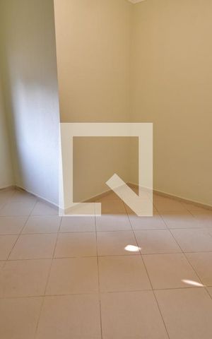 Casa para alugar com 80m², 1 quarto e 2 vagasQuarto
