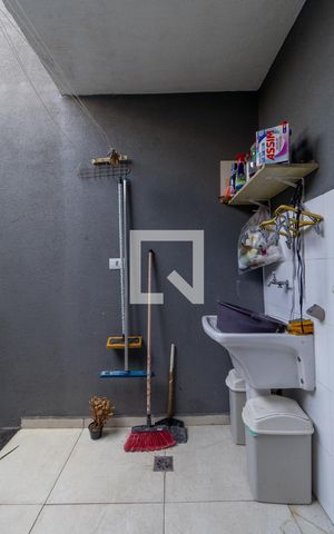 Casa de condomínio à venda com 100m², 3 quartos e 2 vagas Casa de condomínio à venda com 100m², 3 quartos e 2 vagasÁrea de Serviço