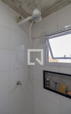 Casa de condomínio à venda com 100m², 3 quartos e 2 vagas Casa de condomínio à venda com 100m², 3 quartos e 2 vagasBanheiro Suíte