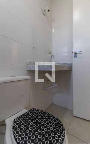 Casa de condomínio à venda com 100m², 3 quartos e 2 vagas Casa de condomínio à venda com 100m², 3 quartos e 2 vagasBanheiro