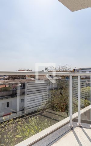 Casa de condomínio à venda com 100m², 3 quartos e 2 vagas Casa de condomínio à venda com 100m², 3 quartos e 2 vagasSacada Suíte