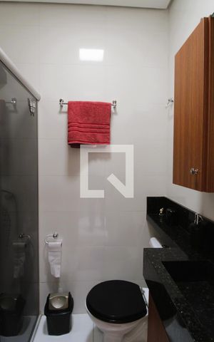Casa de condomínio à venda com 102m², 3 quartos e 2 vagasBanheiro Social