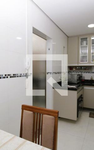 Casa de condomínio à venda com 102m², 3 quartos e 2 vagasCozinha