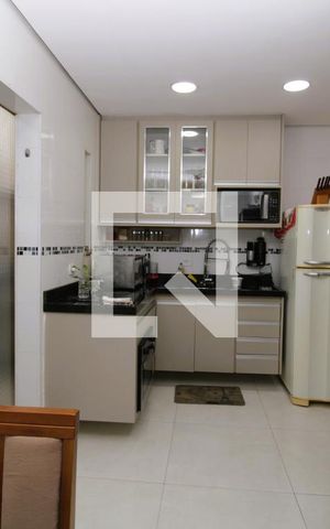 Casa de condomínio à venda com 102m², 3 quartos e 2 vagasCozinha