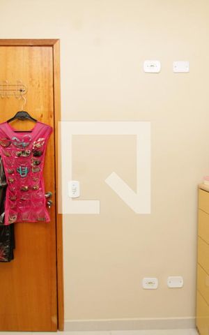 Casa de condomínio à venda com 102m², 3 quartos e 2 vagasQuarto 2