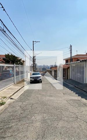 Casa de condomínio à venda com 102m², 3 quartos e 2 vagas Casa de condomínio à venda com 102m², 3 quartos e 2 vagasVista da Rua