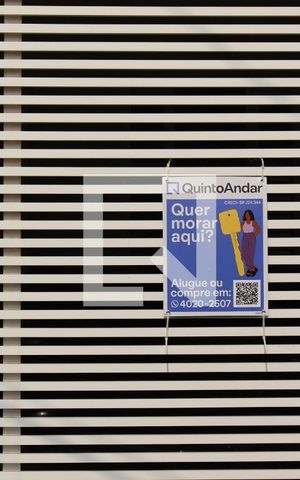Casa à venda com 278m², 5 quartos e 1 vagaPlaquinha