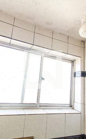 Apartamento à venda com 75m², 2 quartos e 1 vaga Apartamento à venda com 75m², 2 quartos e 1 vagaBanheiro