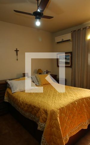 Casa à venda com 420m², 3 quartos e 2 vagasQuarto 3 - Suíte
