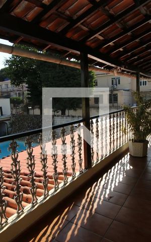 Casa à venda com 420m², 3 quartos e 2 vagasVaranda 2º piso