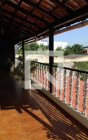 Casa à venda com 420m², 3 quartos e 2 vagasVaranda 2º piso