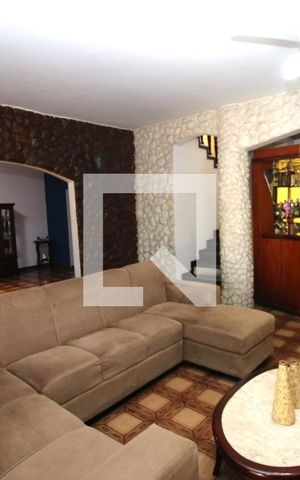 Casa à venda com 420m², 3 quartos e 2 vagasSala de Estar