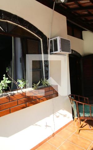 Casa à venda com 420m², 3 quartos e 2 vagasVaranda 2º piso