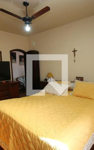 Casa à venda com 420m², 3 quartos e 2 vagasQuarto 3 - Suíte