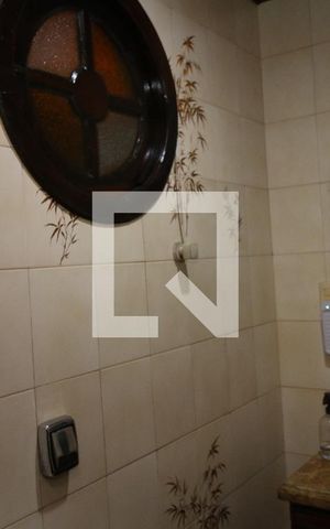 Casa à venda com 420m², 3 quartos e 2 vagasLavabo