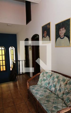 Casa à venda com 420m², 3 quartos e 2 vagasSala 2º piso
