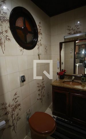 Casa à venda com 420m², 3 quartos e 2 vagasLavabo