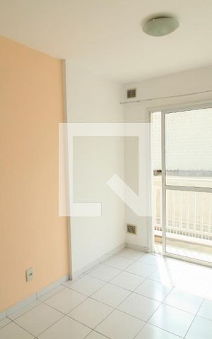 Apartamento à venda com 28m², 1 quarto e sem vaga Apartamento à venda com 28m², 1 quarto e sem vagaSala